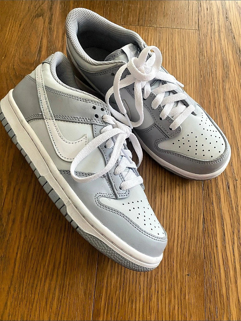 Nike Boy Girl Dunk Low Retro 'Wolf Grey' Leather Sneakers Gray & White Size 5.5